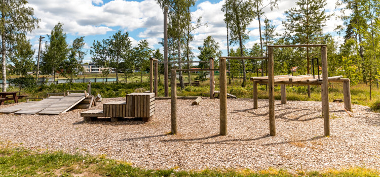 Vy över ett utegym i Värsås